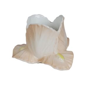 Vintage flower candle holder